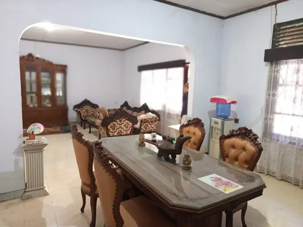 Rumah Besar di Pusat Kota Kendari 1 Lantai 5 kamar