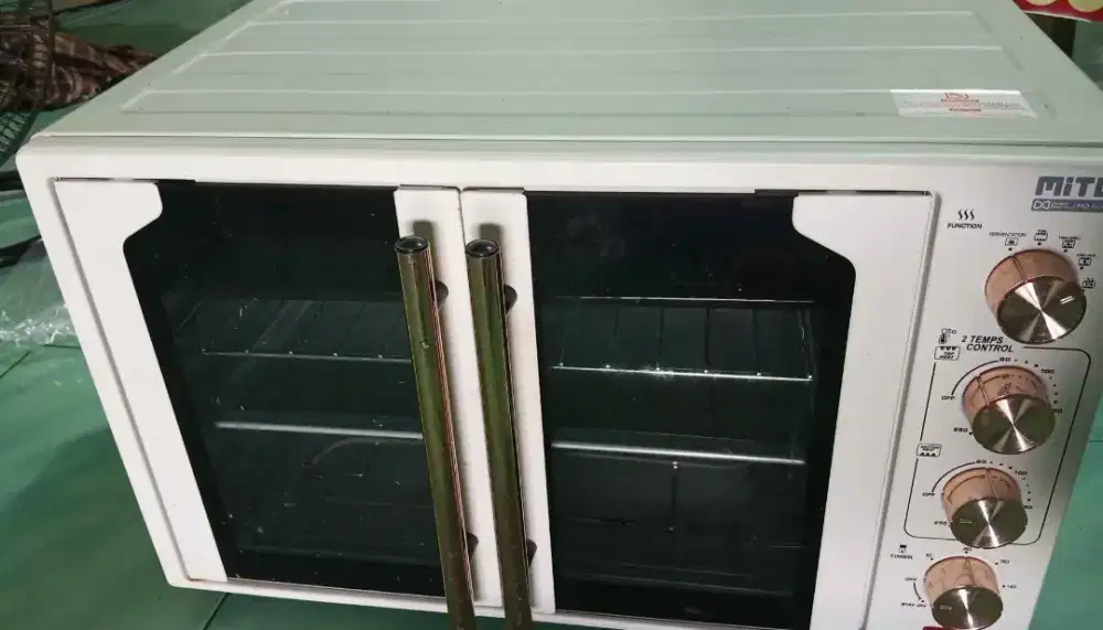 Oven listrik Merk Mito 60 liter model 2 pintu buka