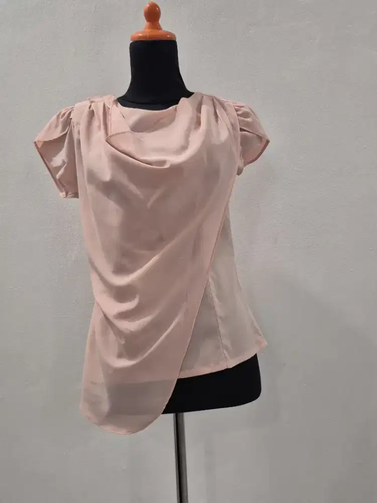 Thrifting / baju second blouse pink lengan tulip