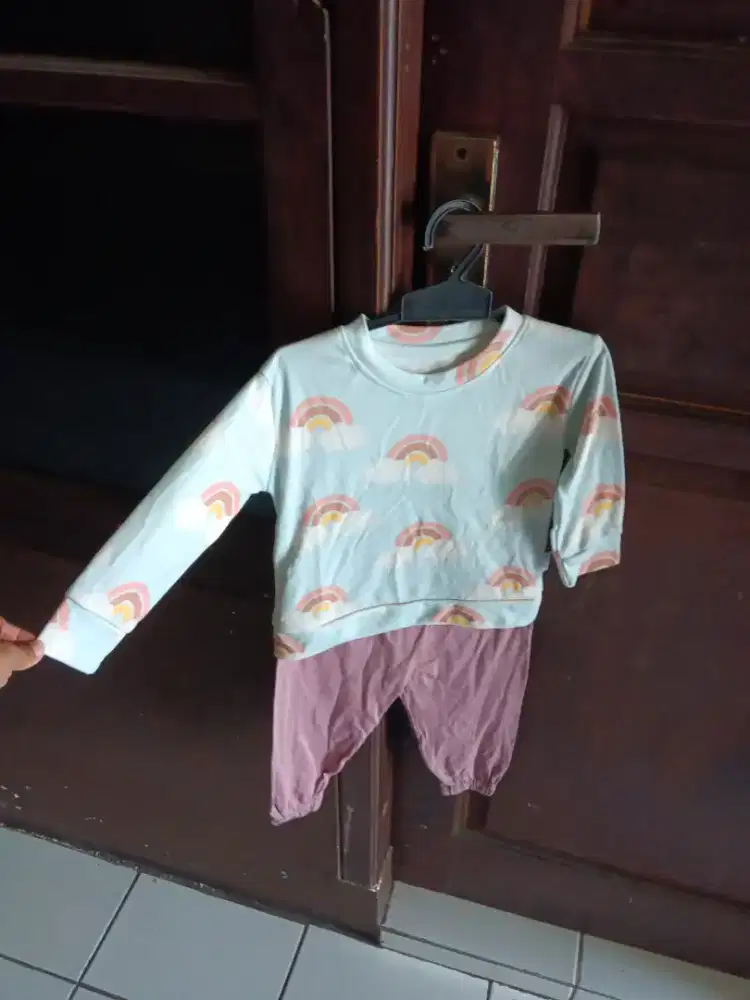 Jual Baju anak perempuan merek MOOI one set atasan & celana,katun 100%