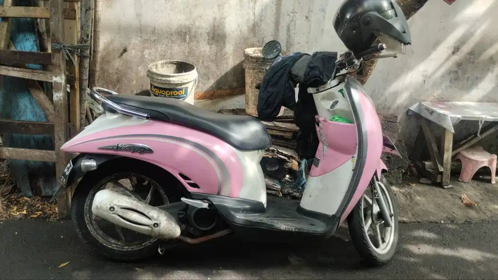 Honda Scoopy karbu 2011