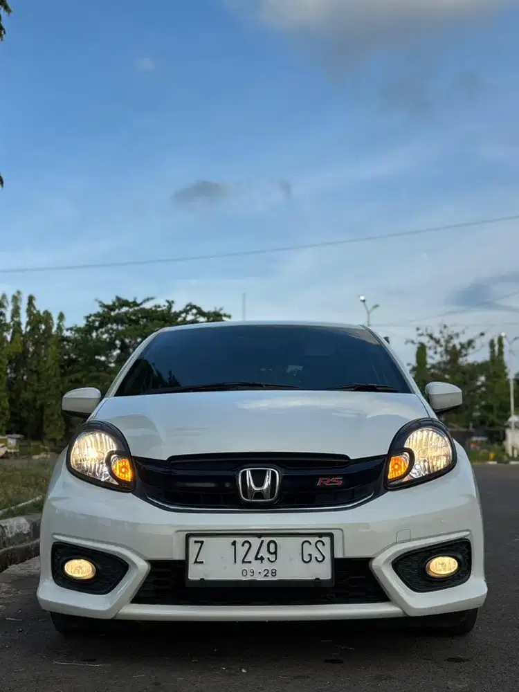 JUAL BU HONDA BRIO E MT 2018 WARNA PUTIH