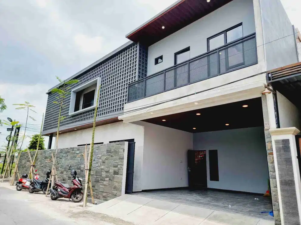 Rumah Mewah 2 Lt Hook ada Pool Finishing Kota Solo