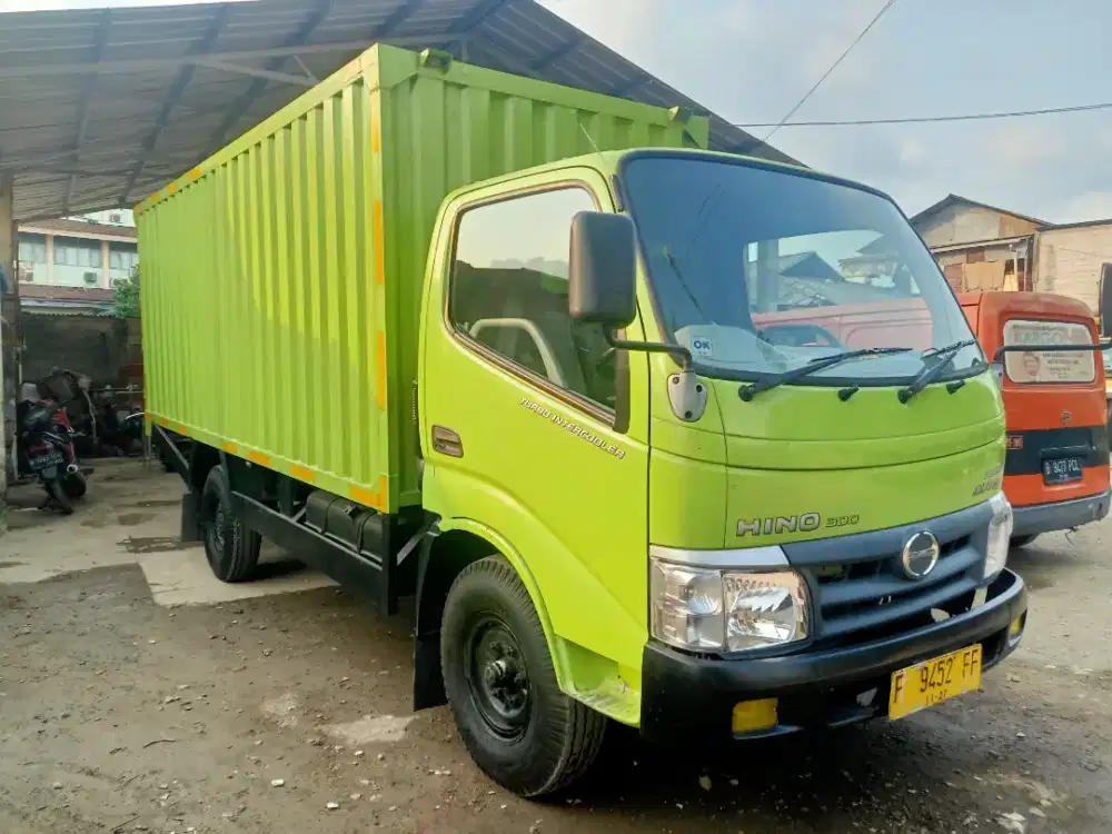 HINO DUTRO 110 SDL BOX JUMBO