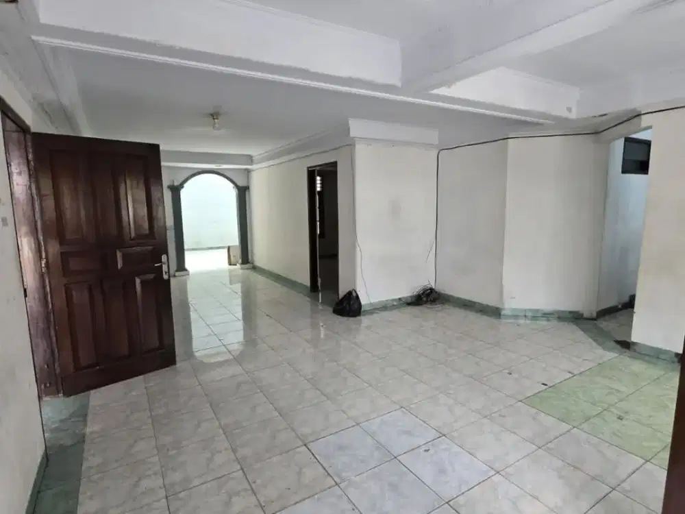 muara karang blok 5 , uk 10x18, hadap selatan siap , good deal