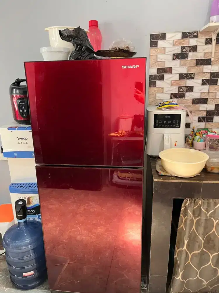 Kulkas sharp frizzer terpisah