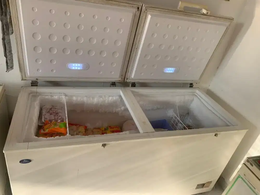 Freezer Box 600 Liter Super Dingin Dan Beku