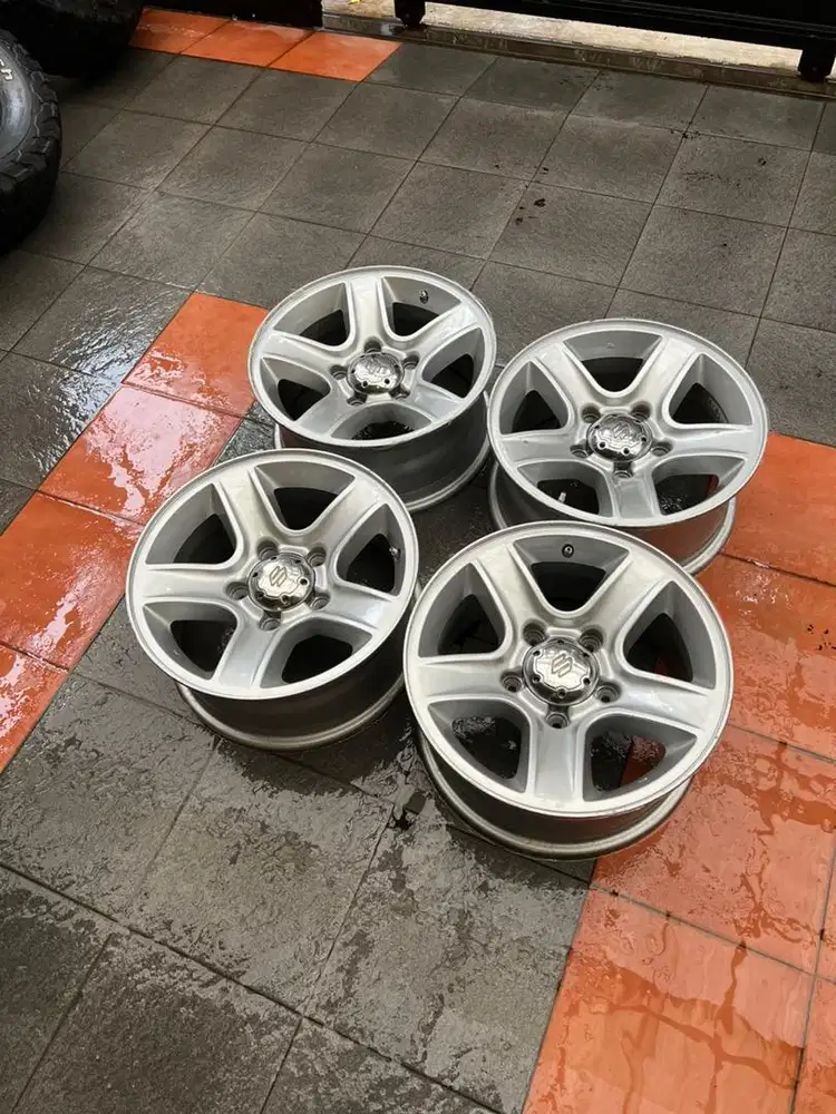 Velg Suzuki Escudo XL7