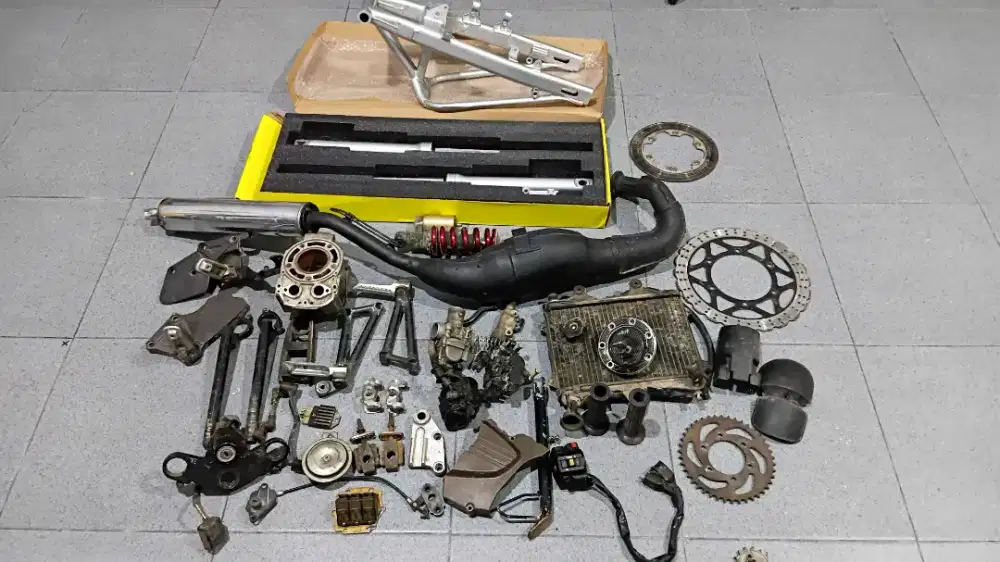 Barang copotan original ninja rr 2009