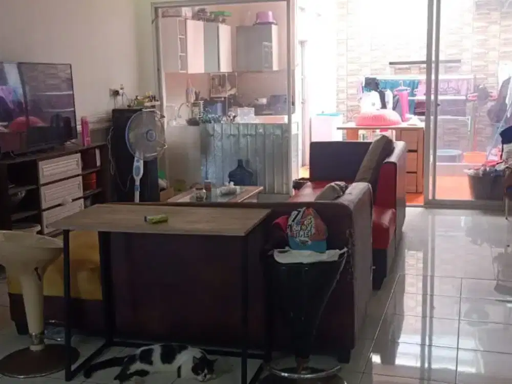 Depan Taman  Rumah Siap Huni di Cluster Aralia Harapan Indah  Bekasi