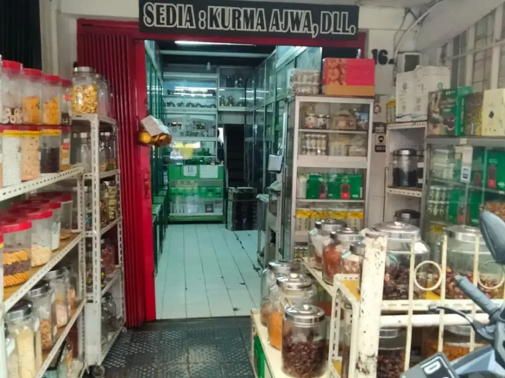 ruko 3 lantai di pasar baru bandung strategis banget