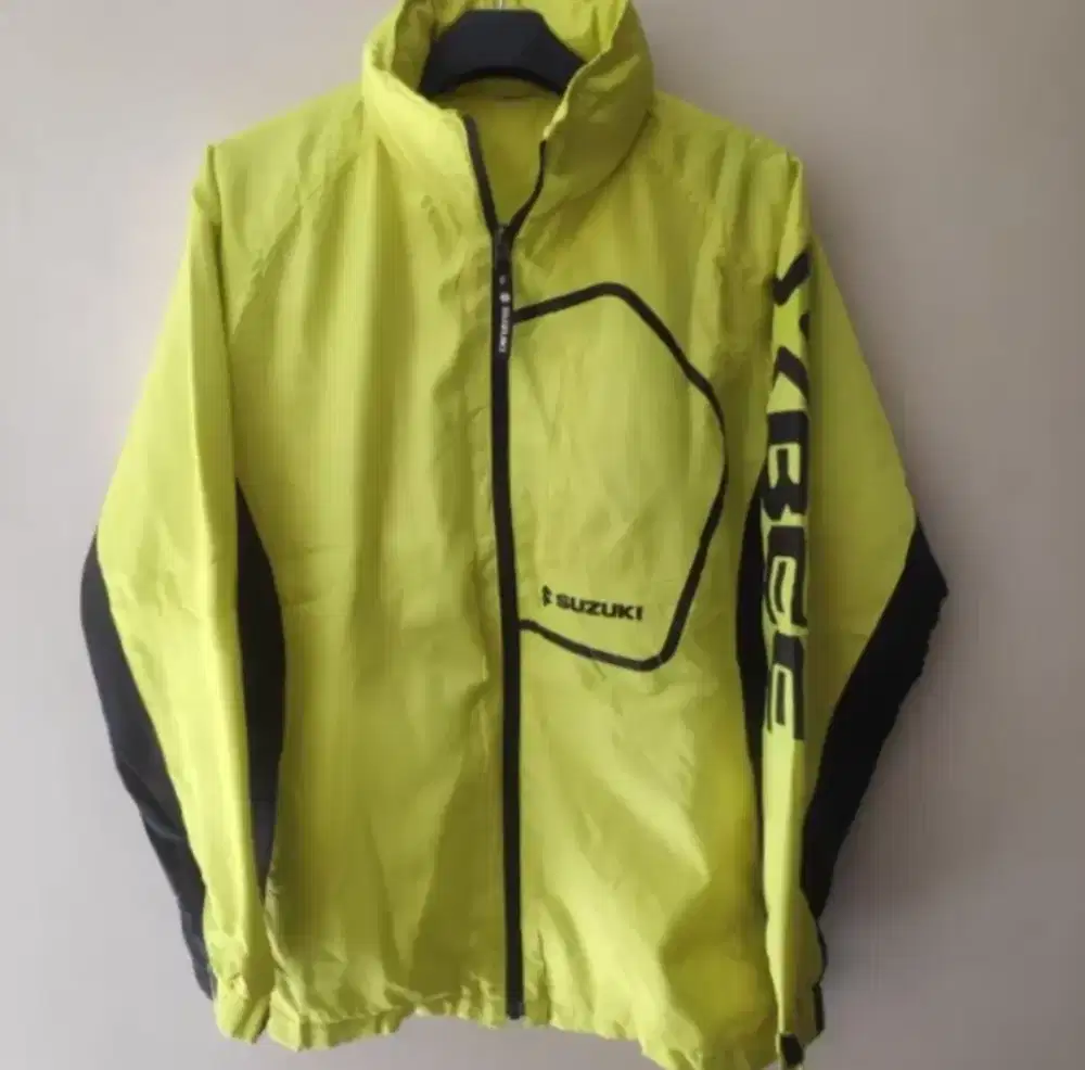 Jaket Suzuki x bee japan