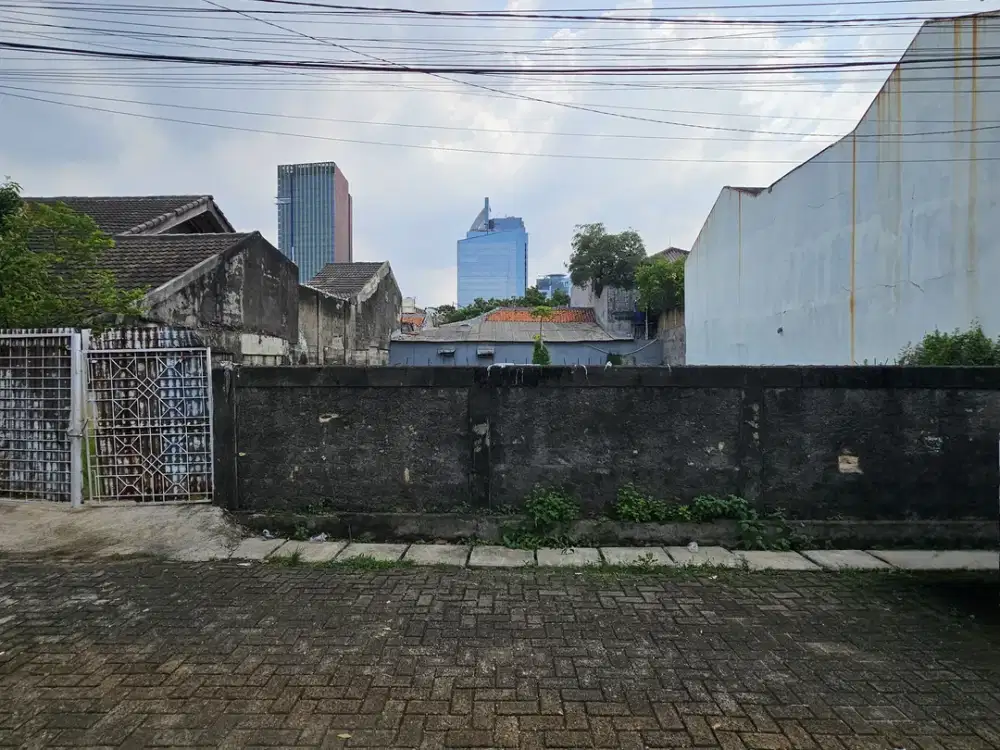 BISA BELI 1/2. Tanah Dijual Cilandak Barat, Belakang CITOS. NEGO