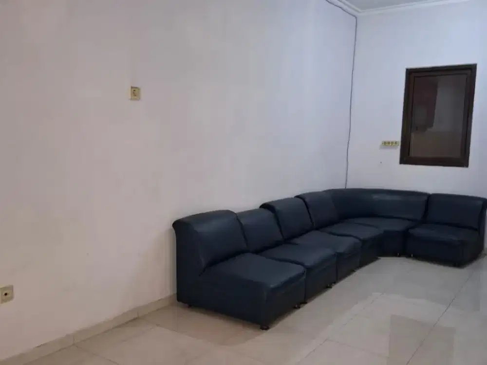 Disewakan Rumah Bagus Dalam Cluster di Metland Ujung Menteng Cakung Jakarta Timur