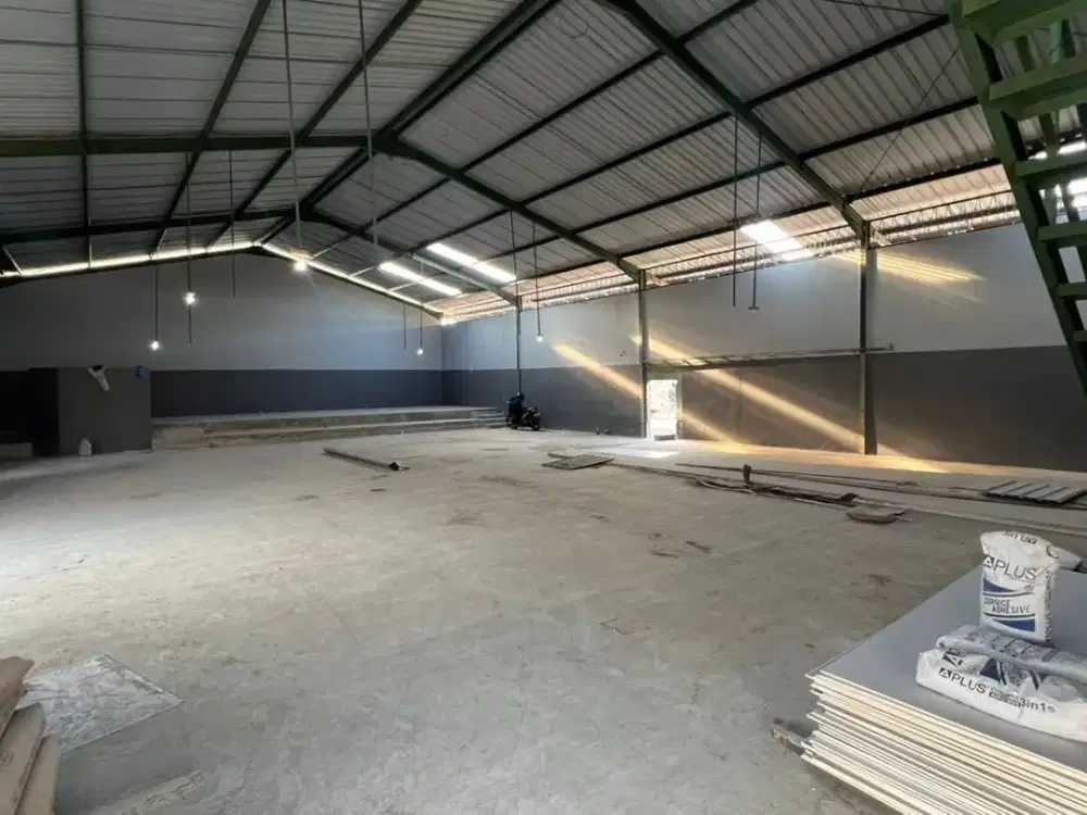 Dijual dan Disewakan Gudang Luas Lokasi Jl. Jendral Urip Sumoharjo Semarang