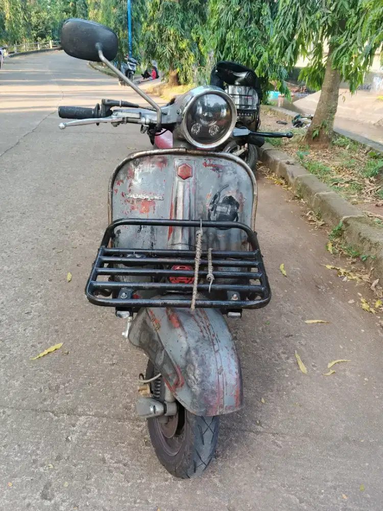 DIJUAL VESPA SPRINT BAGOL