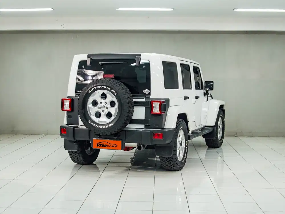 Jeep Wrangler Sahara 2013