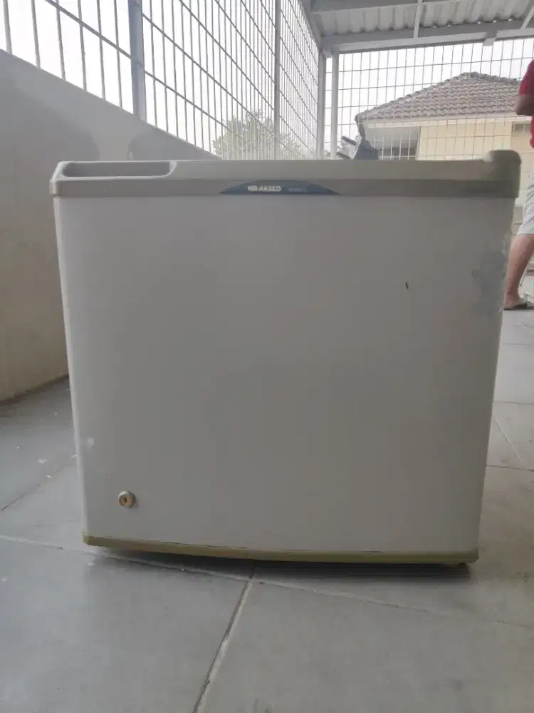 [Boleh Nego] KULKAS MINI 1 PINTU+ (FREE) CETAKAN ES BATU