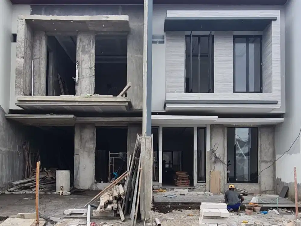 Dijual Rumah Manyar Kertoadi