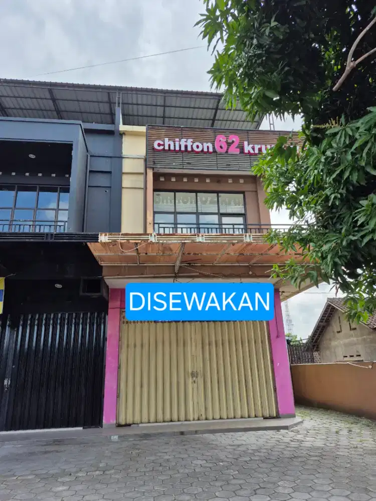 Disewakan Ruko 3 Lantai Murahh, Pinggir jalan besar