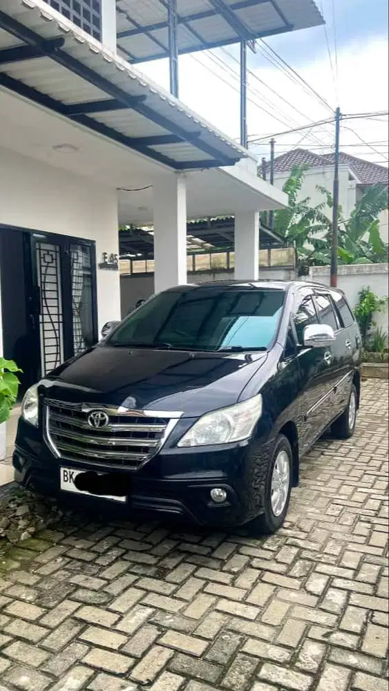 TOYOTA INNOVA A/T 2014