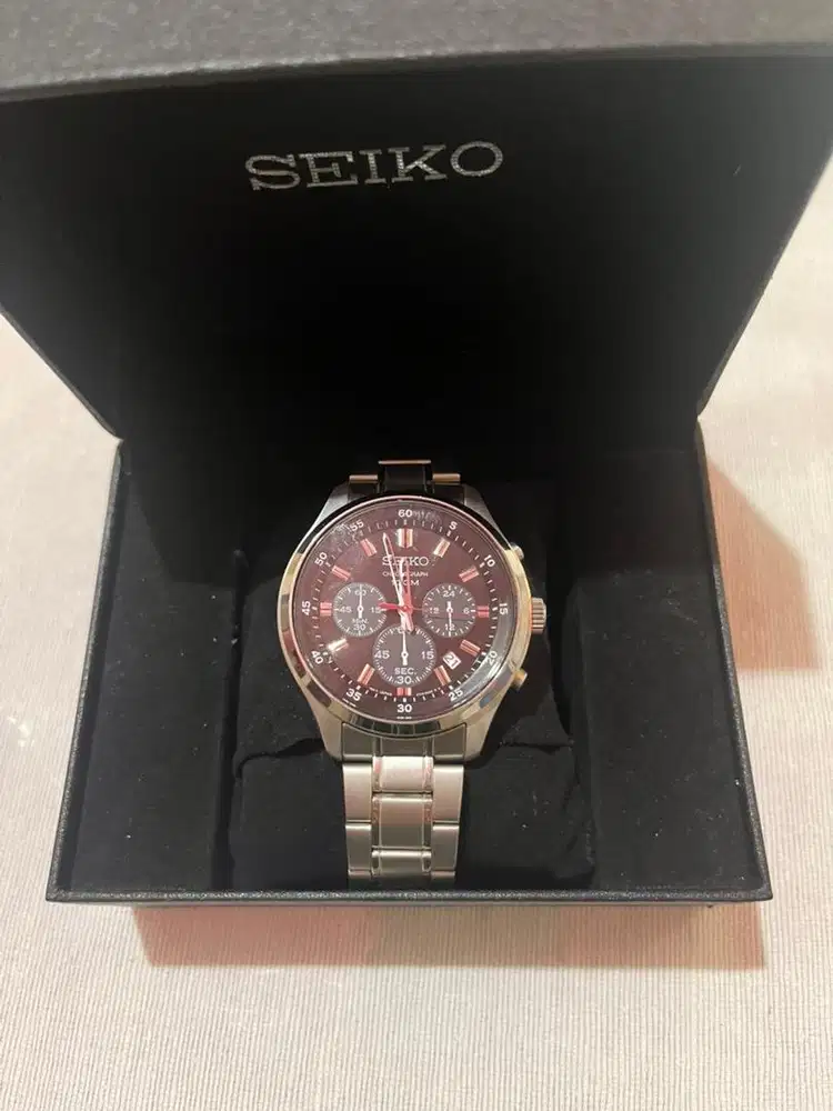 Jam tangan pria SEIKO