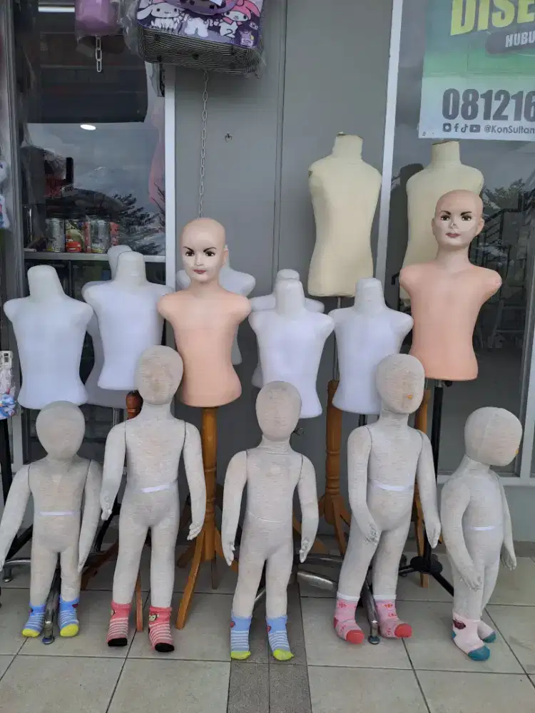 Patung anak full body atau setengah badan