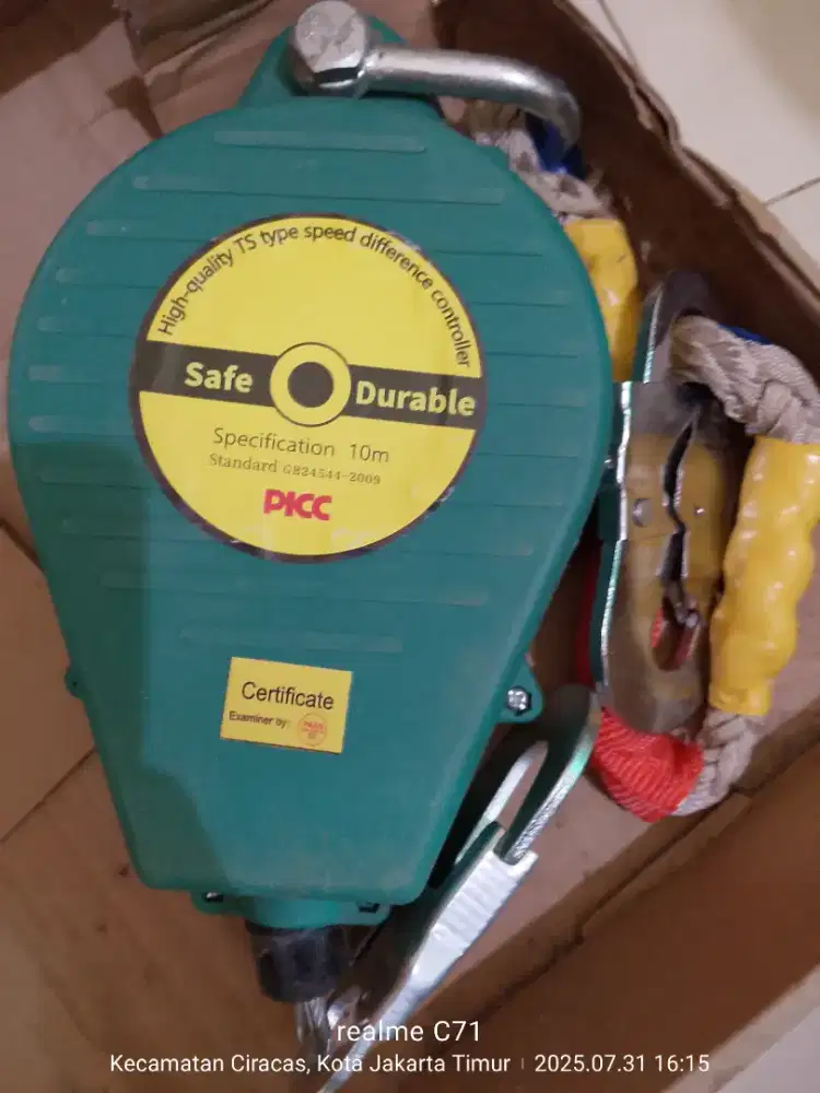 Tali pengaman ketinggian