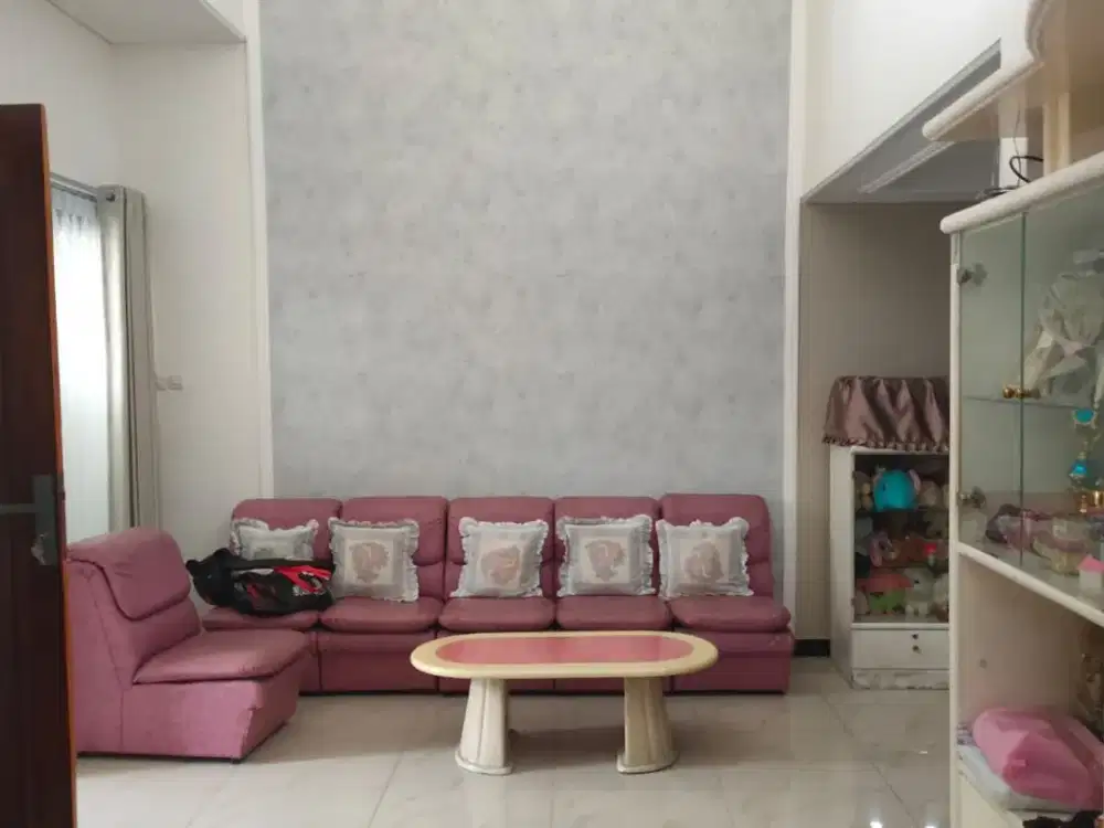 DIJUAL RUMAH BARUK TIMUR Sebelah MERR