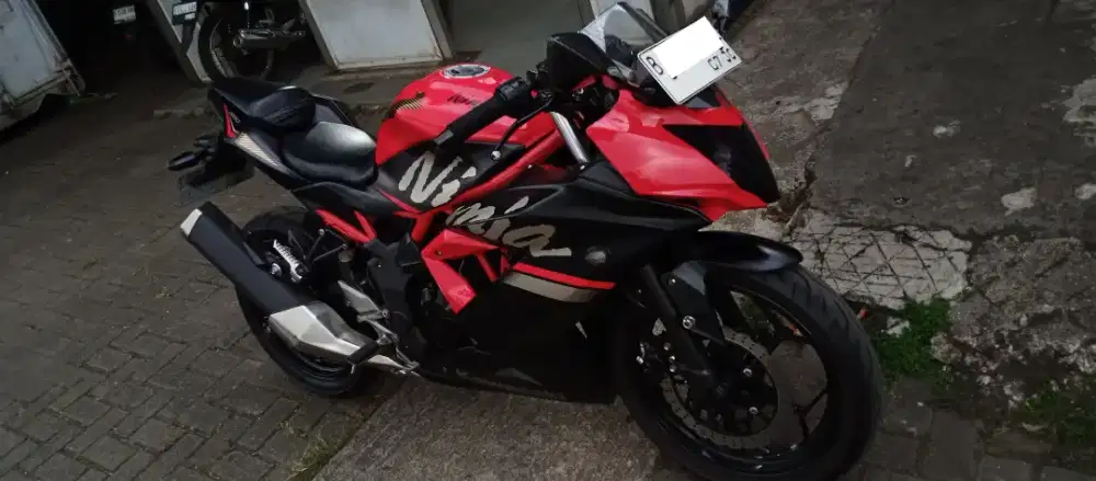 Kawasaki ninja 250 sl 2019 merah