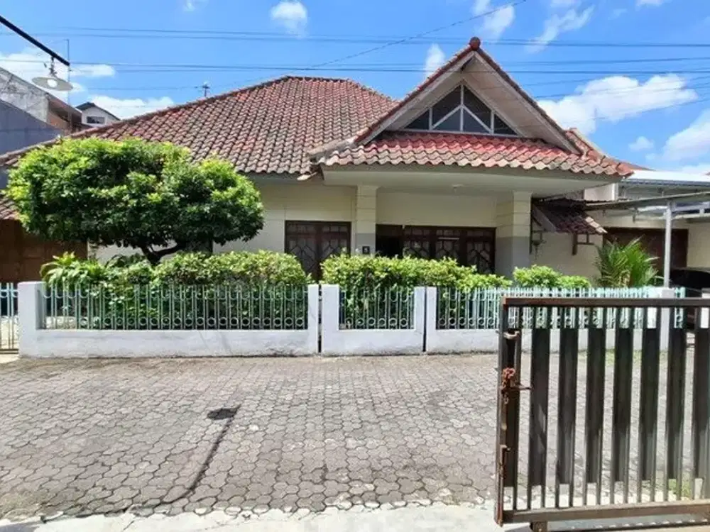 Dijual Rumah 2 Lantai Lokasi Strategis Dekat UGM - Demangan Sleman