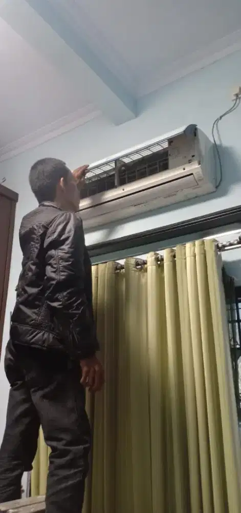 service AC•service kulkas•service mesin cuci •DLL