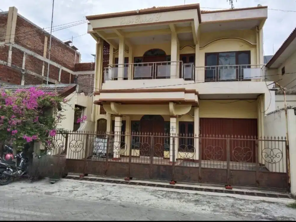 Dijual Rumah Tengah Kota 2 Lantai Di Jl. Pleburan Raya Semarang