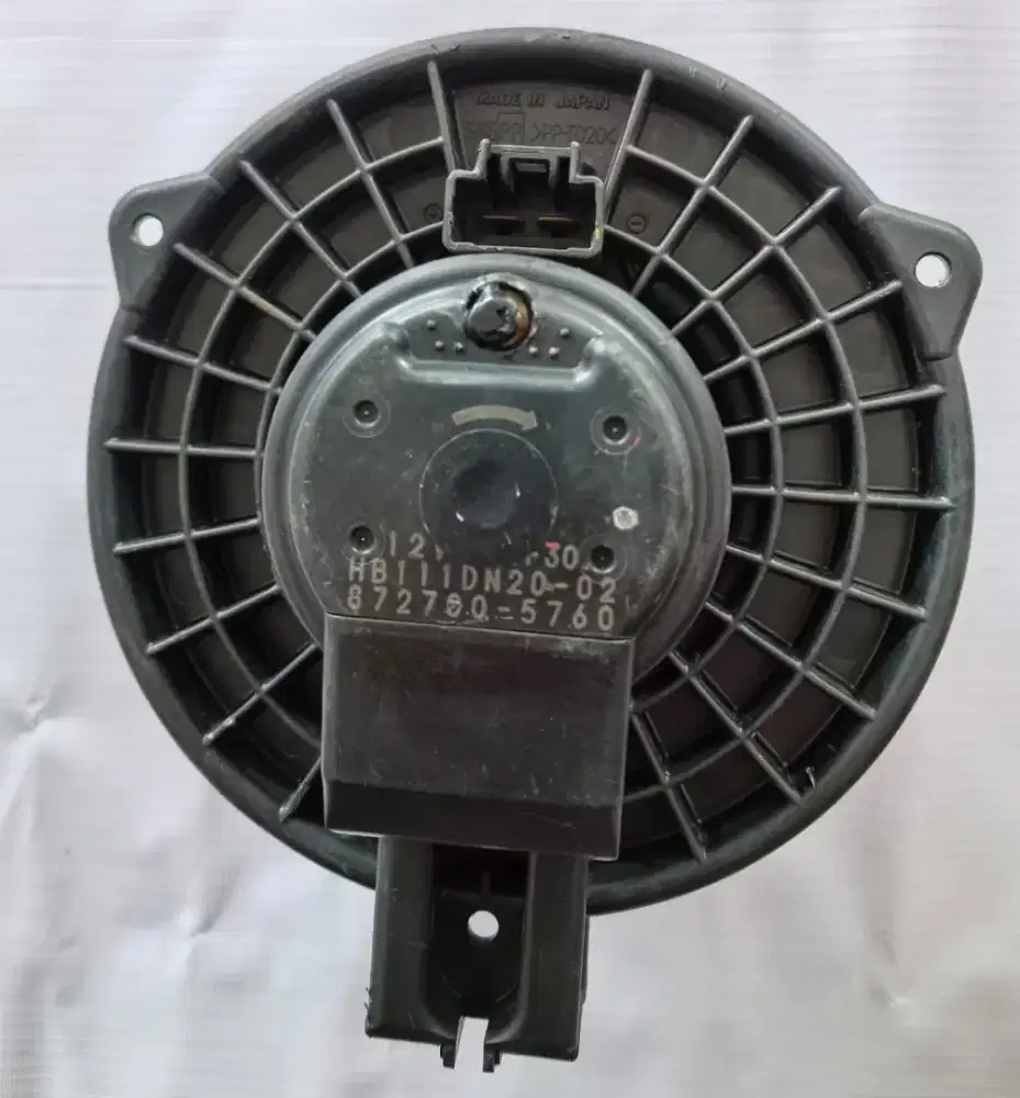 Brower Belakang Samping Innova Lama