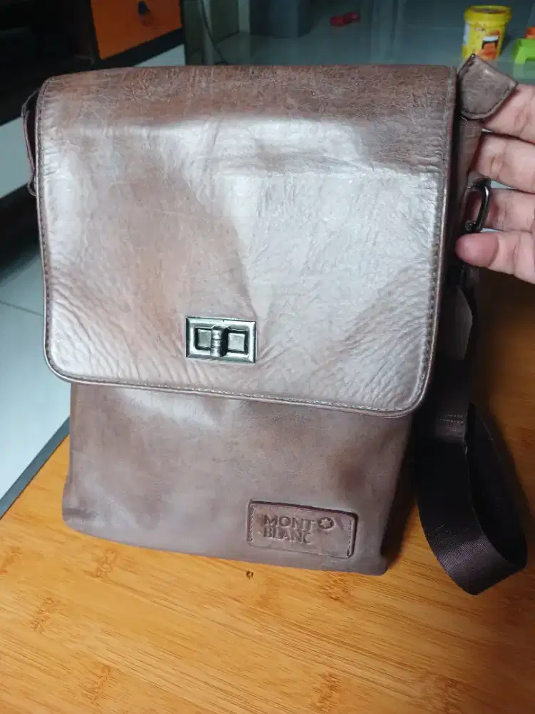 Tas Sling Bag Kulit Asli