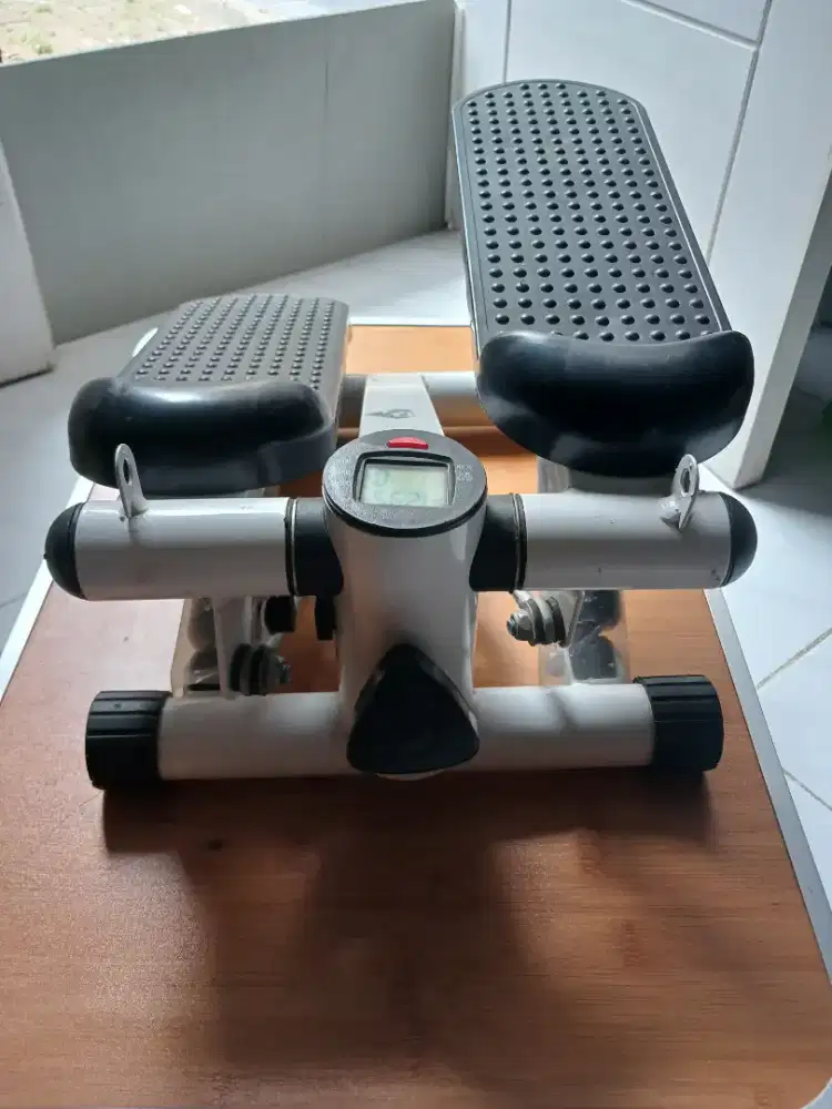 Alat olahraga stepping statis