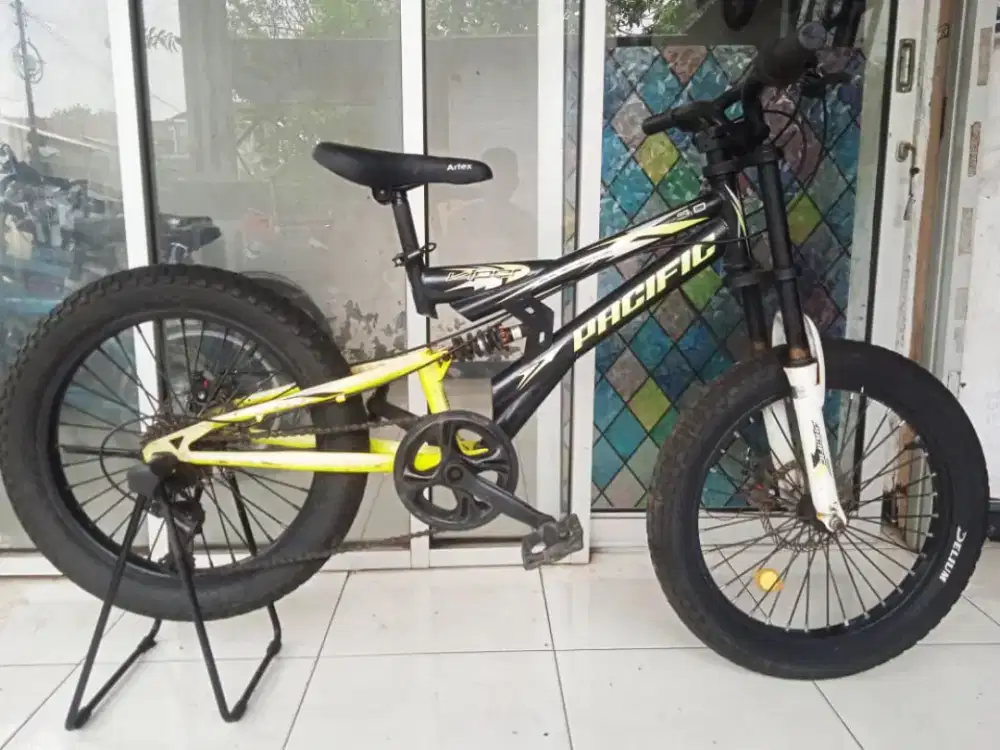 Sepeda BMX pacific Viper 20