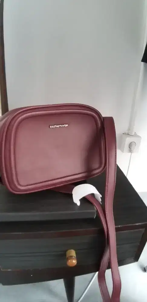 Preloved original sophie martin maroon sling bag