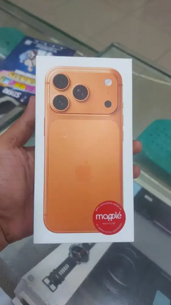 Iphone 17 pro 256gb resmi Indonesia garansi 1 tahun