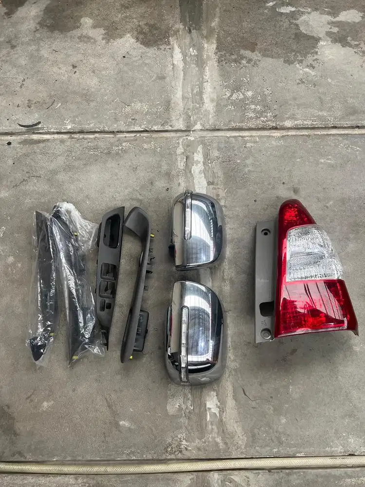 Lampu inova handle pintu tutup spion