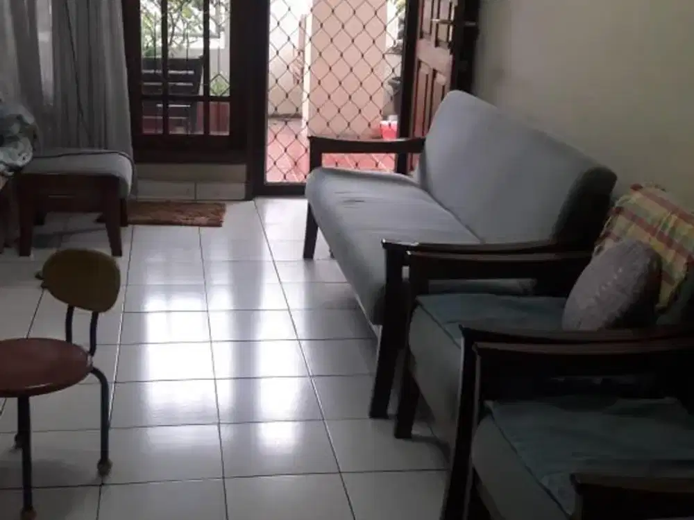 Dijual Rumah Murah Strategis di Taman Galaxy Bekasi