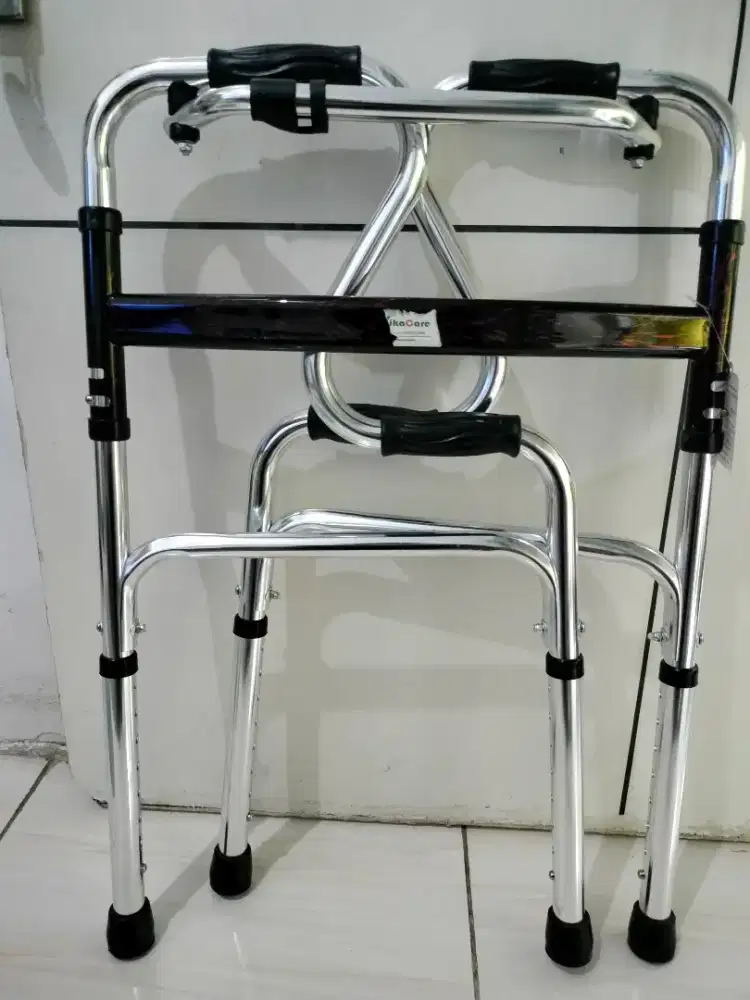 Walker Vikacare / Alat bantu Jalan