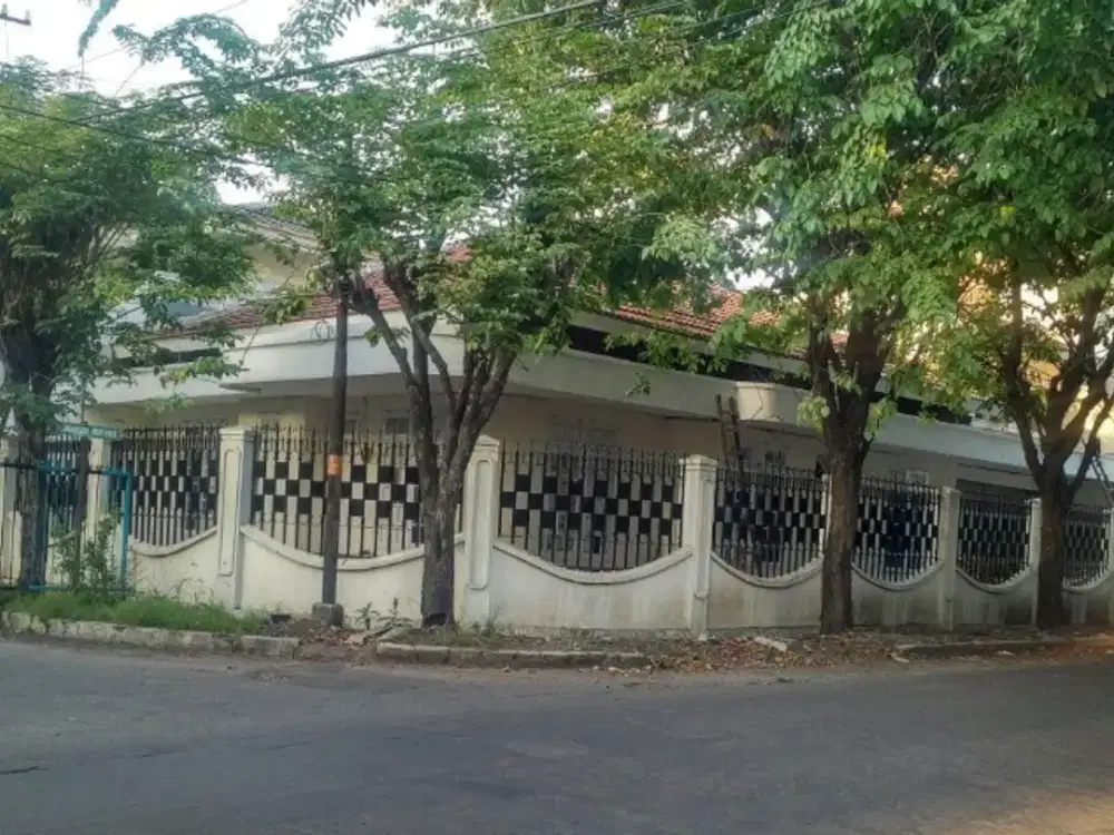 Dijual Rumah Dharmahusada Indah Barat