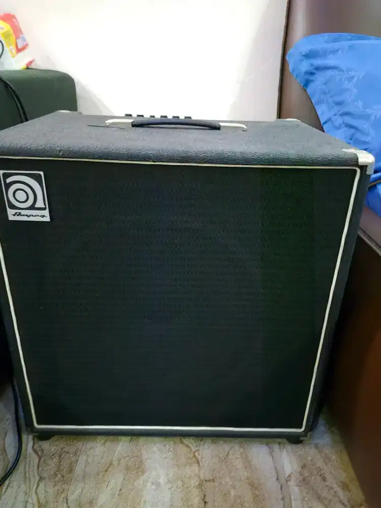 Dijual Ampeg BA 115 ampli bass