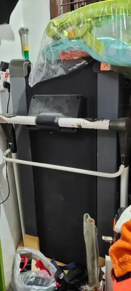 Treadmill bekas