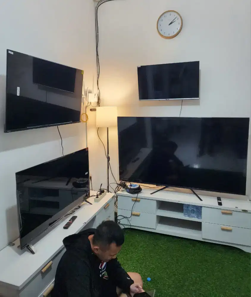 Smart TV Coocaa , Samsung , LG , Polytron , ukuran 43 inch , murah aja