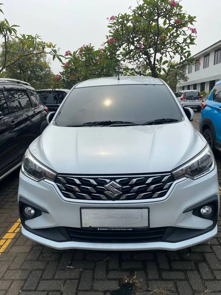 SUZUKI ERTIGA GXAT HYBRID 2023 PUTIH