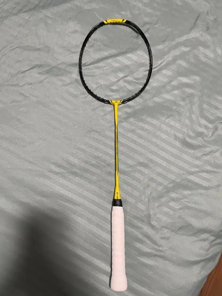 Yonex Nanoflare 1000Z raket badminton bulutangkis original