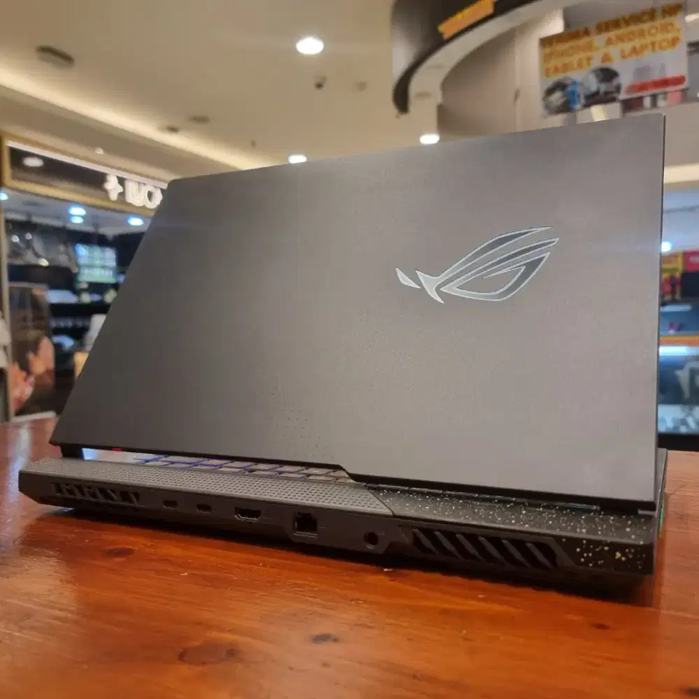 Asus ROG Strix G513RM ~ AMD Ryzen 9 6900HX ~ RTX 3060 6GB
