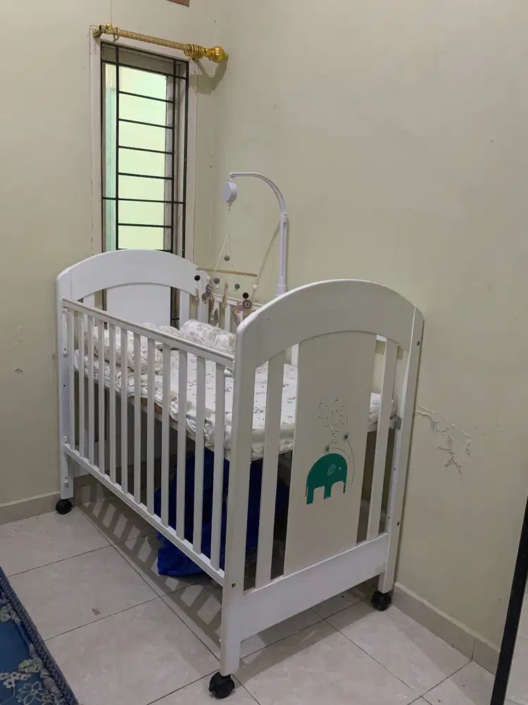 baby box little equi